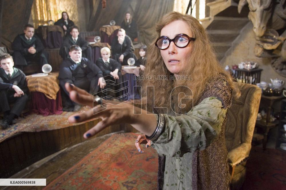 HARRY POTTER AND THE ORDER OF THE PHOENIX