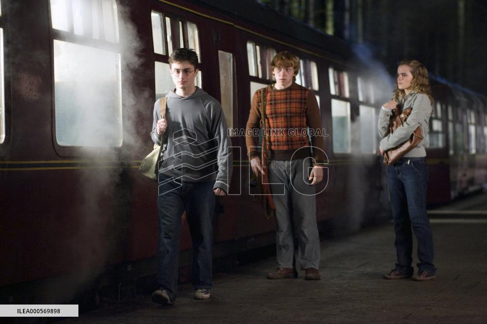 HARRY POTTER AND THE ORDER OF THE PHOENIX