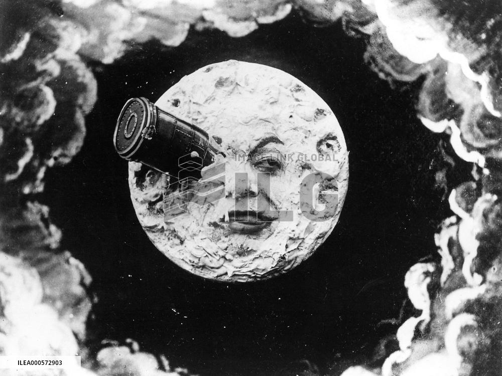 LE VOYAGE DANS LA LUNE