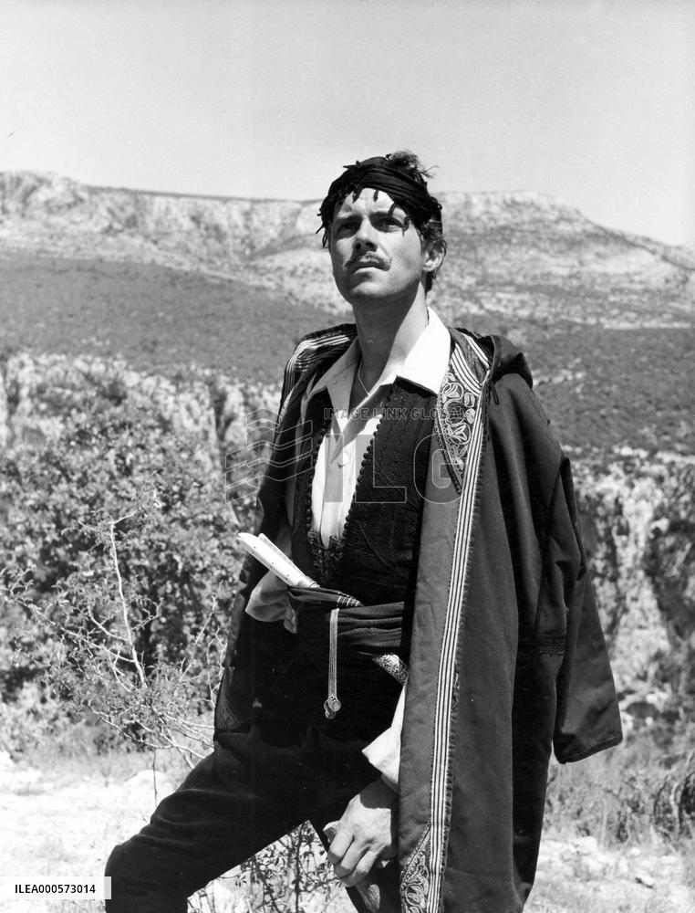 ILL MET BY MOONLIGHT