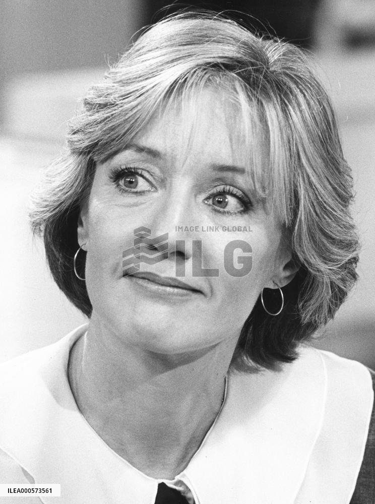 JENNIFER HILARY circa 1984