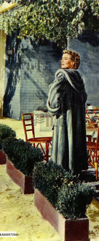 THE LADY WANTS A MINK