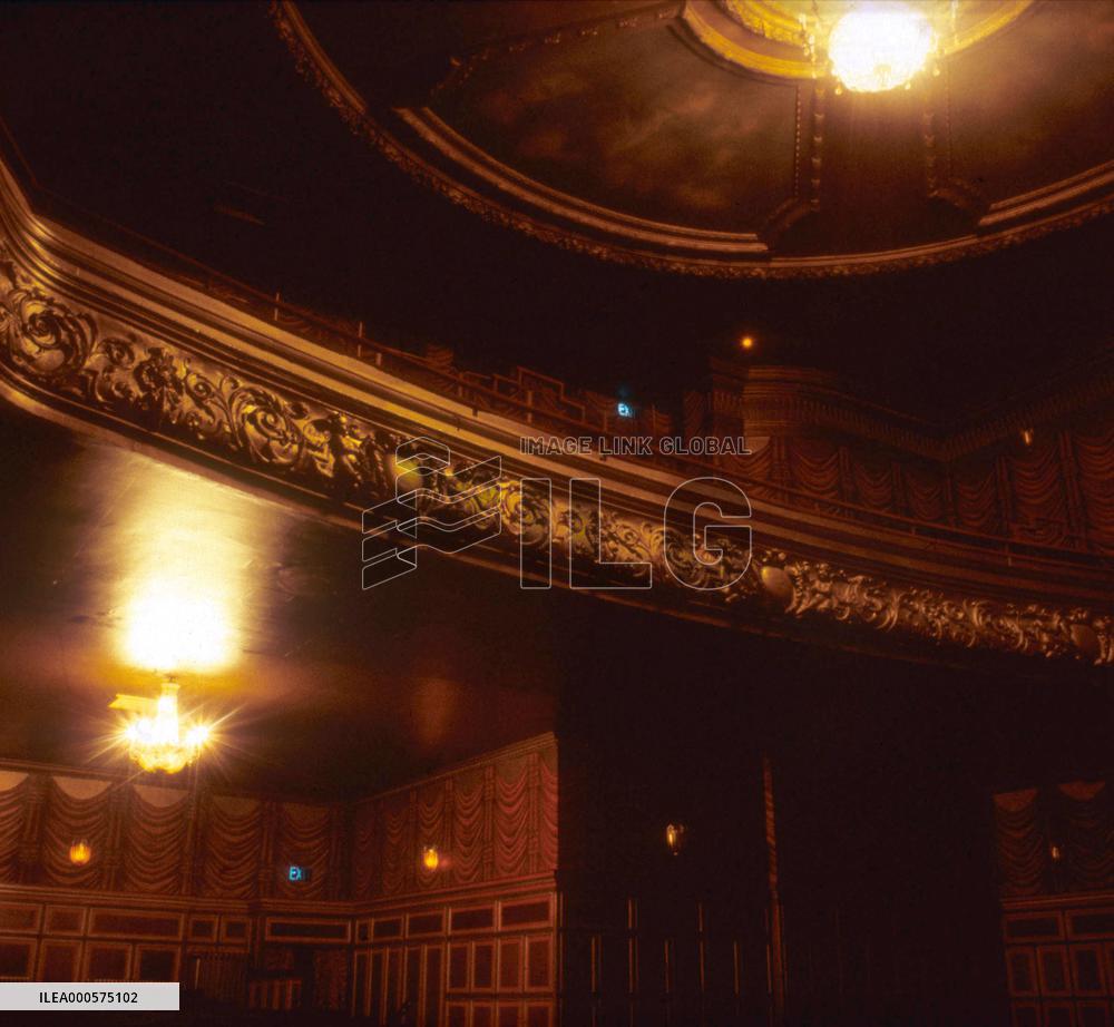 ACADEMY ONE CINEMA OXFORD STREET