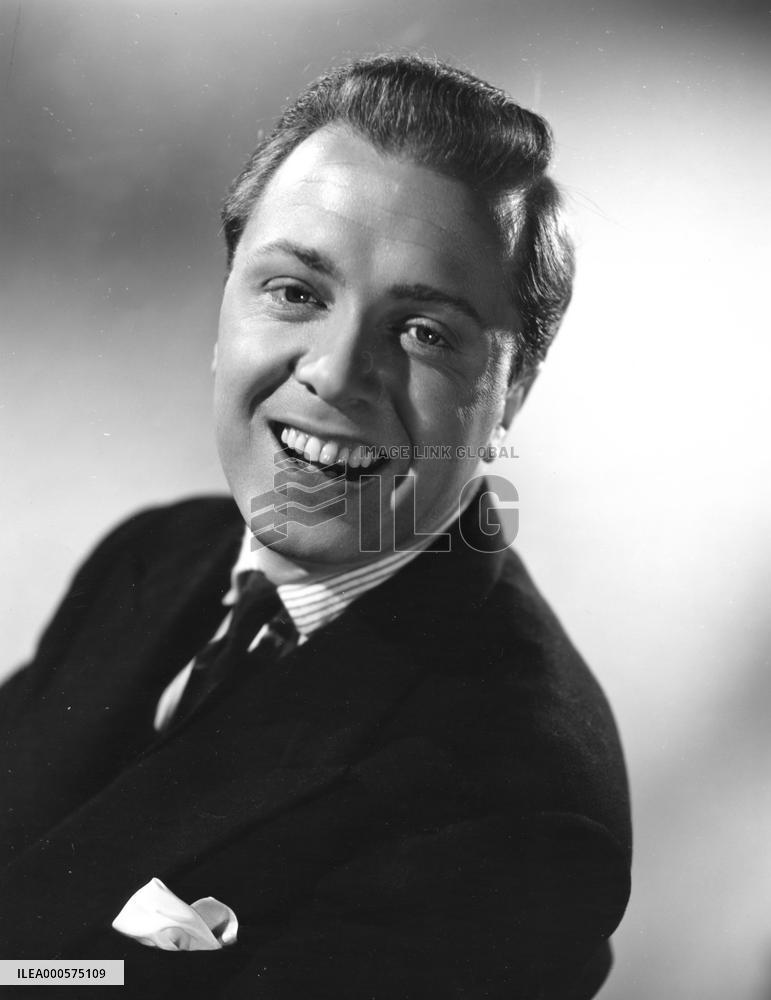 RICHARD ATTENBOROUGH circa 1956