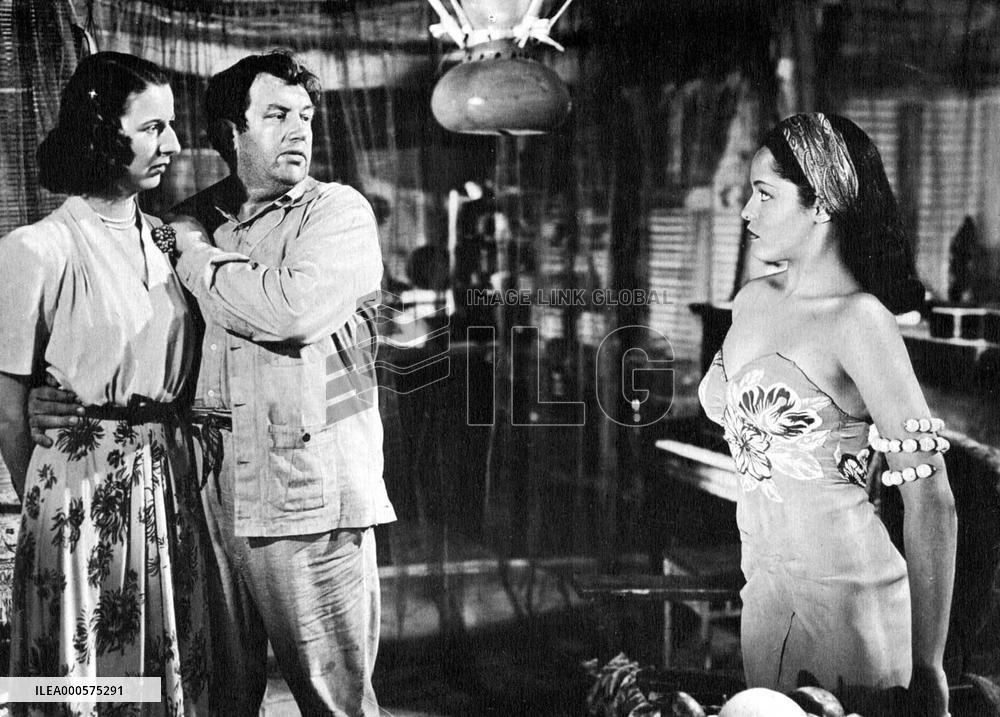 RHYTHM OF THE ISLANDS