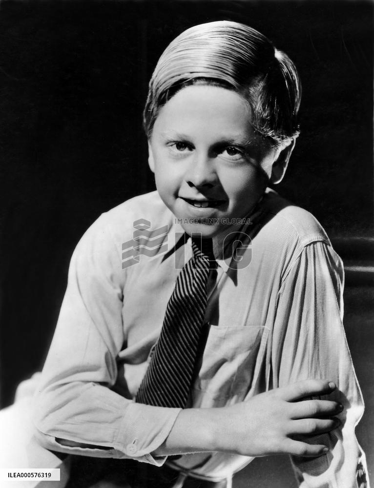MICKEY ROONEY