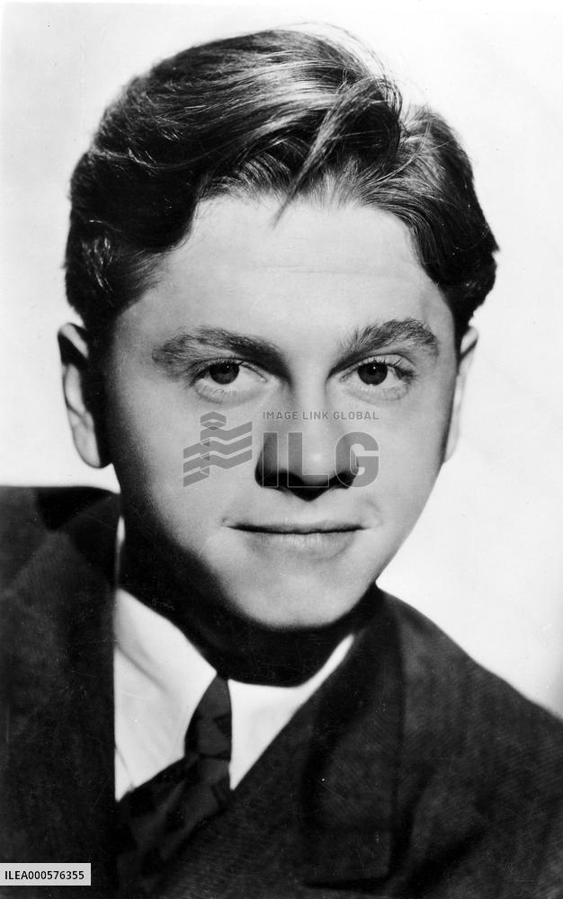 MICKEY ROONEY