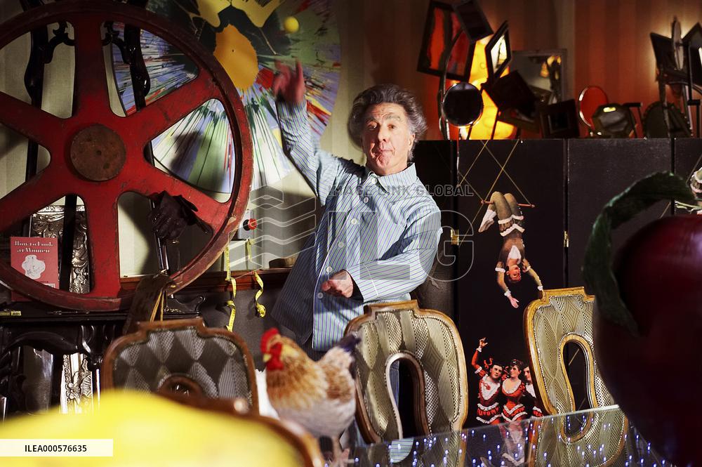 MR MAGORIUM'S WONDER EMPORIUM