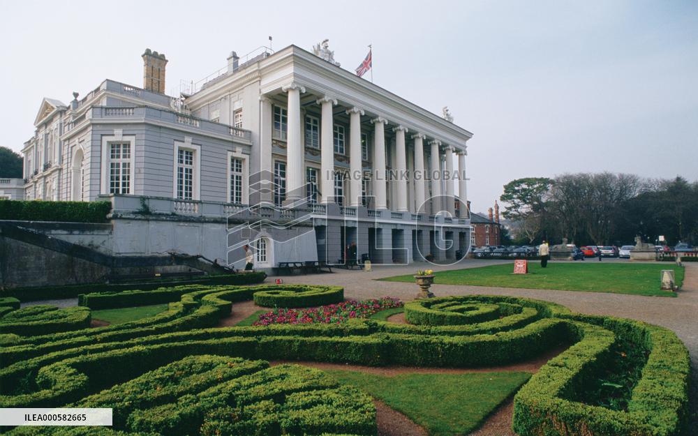 CHURCHILL: THE HOLLYWOOD YEARS