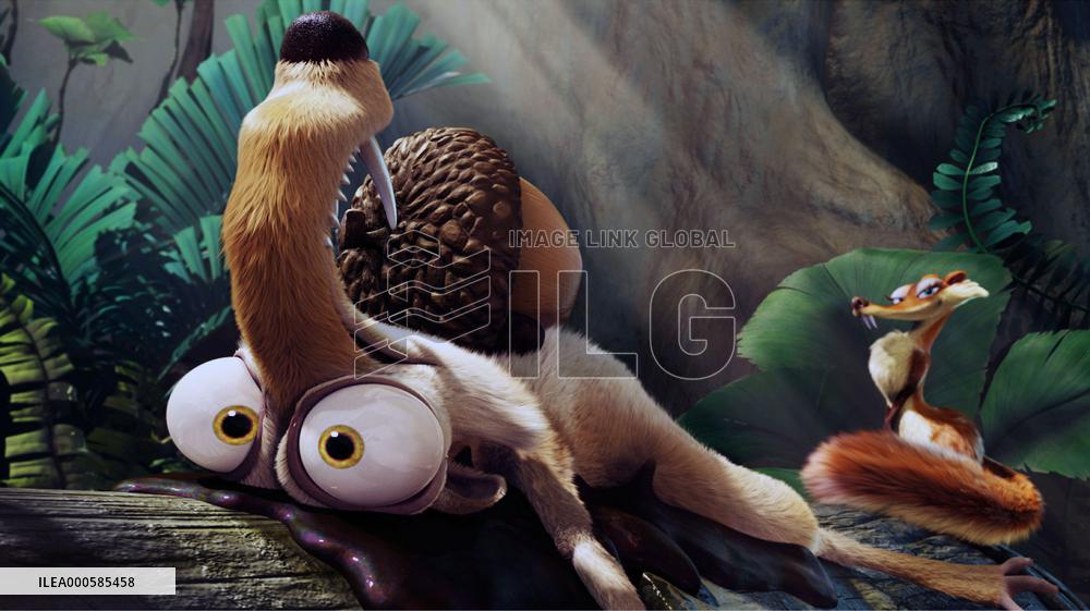 ICE AGE: DAWN OF THE DINOSAURS aka ICE AGE 3 CHRIS WEDGES vo