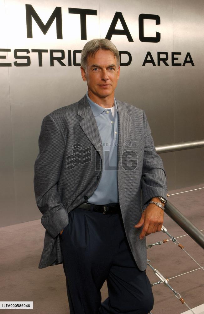 NAVY NCIS : NAVAL CRIMINAL INVESTIGATIVE SERVICE