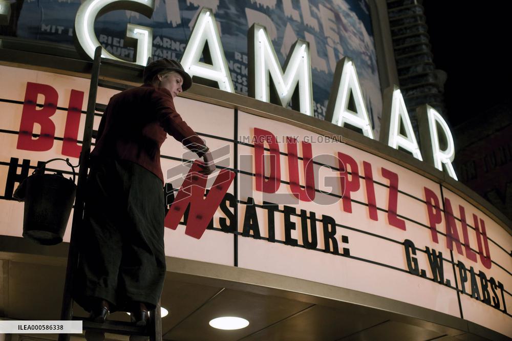 INGLOURIOUS BASTERDS