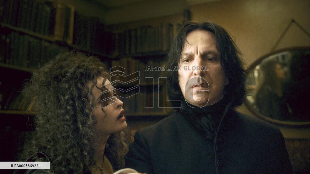 HARRY POTTER AND THE HALF BLOOD PRINCE