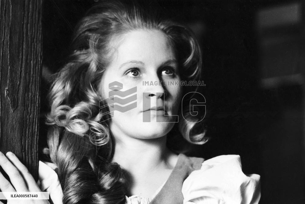 BLOOD ON SATAN'S CLAW