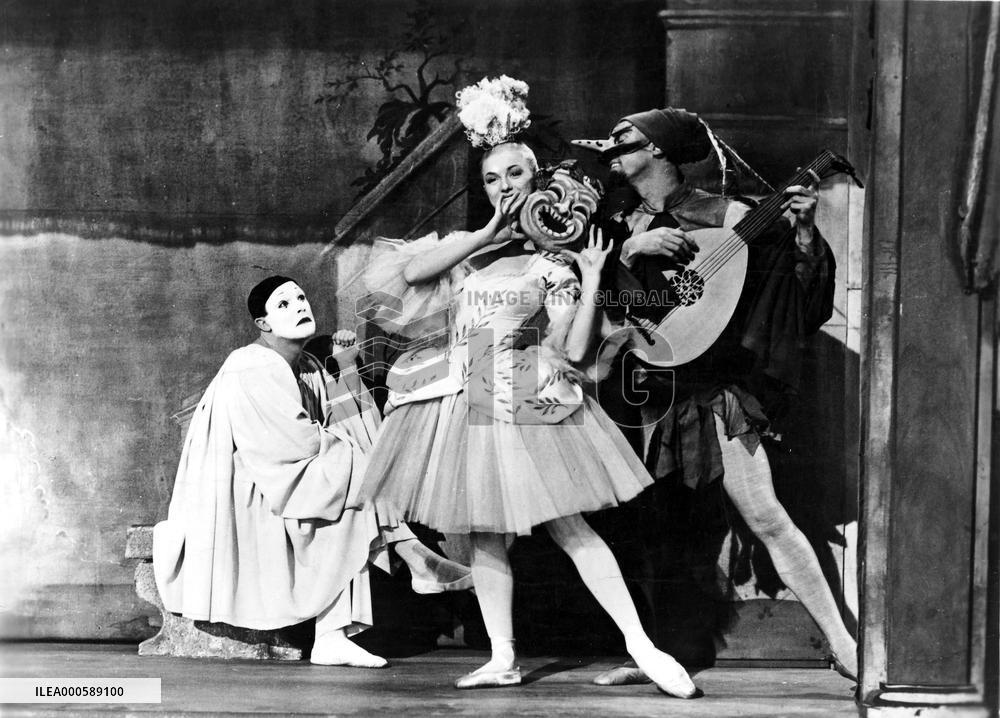 INVITATION TO THE DANCE