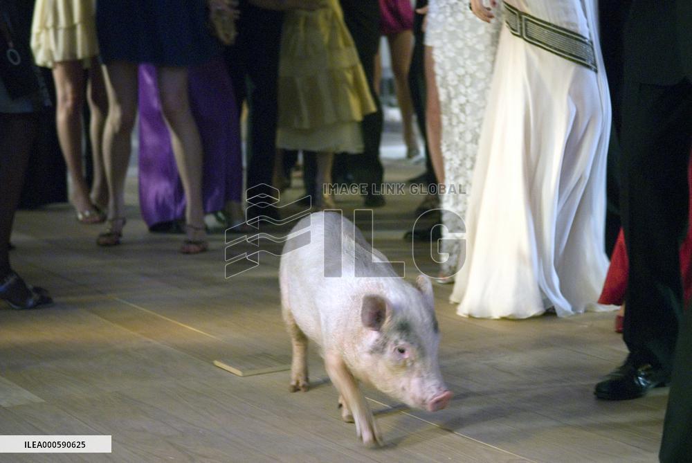 HOW TO LOSE FRIENDS &amp; ALIENATE PEOPLE