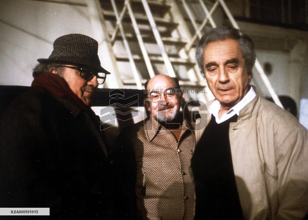 L-R Directors FEDERICO FELLINI,