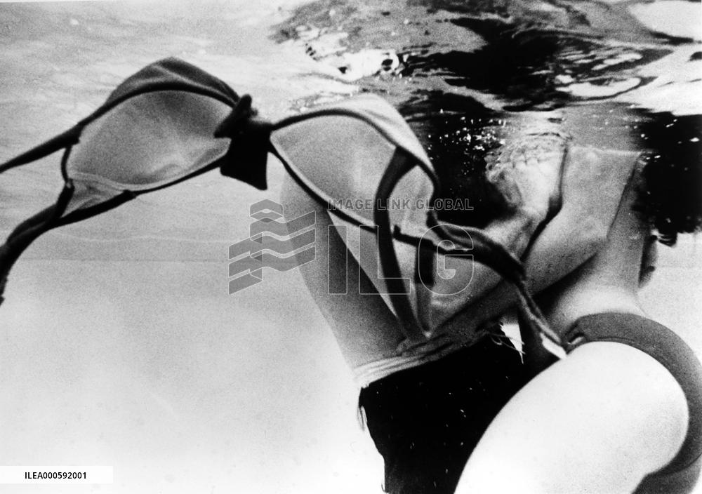 FINDERS KEEPERS LOVERS WEEPERS