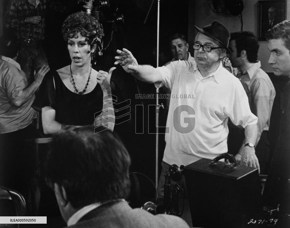 THE FRONT PAGE (US1974) CAROL BURNETT, BILLY WILDER (DIRECTO