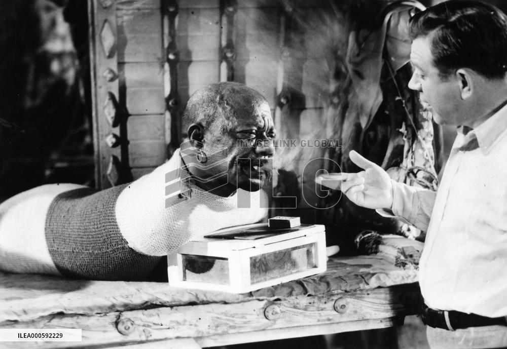 FREAKS (US1932) PRINCE RANDIAN AS THE LIVING TORSO