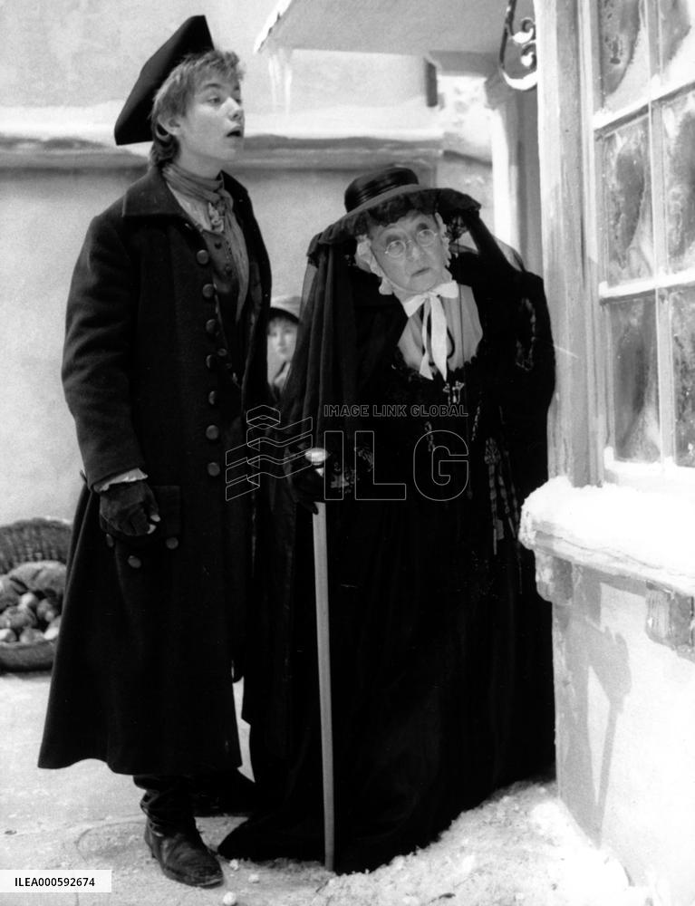 THE TAILOR OF GLOUCESTER (BROADCAST 28.12.89) THAMES TELEVIS