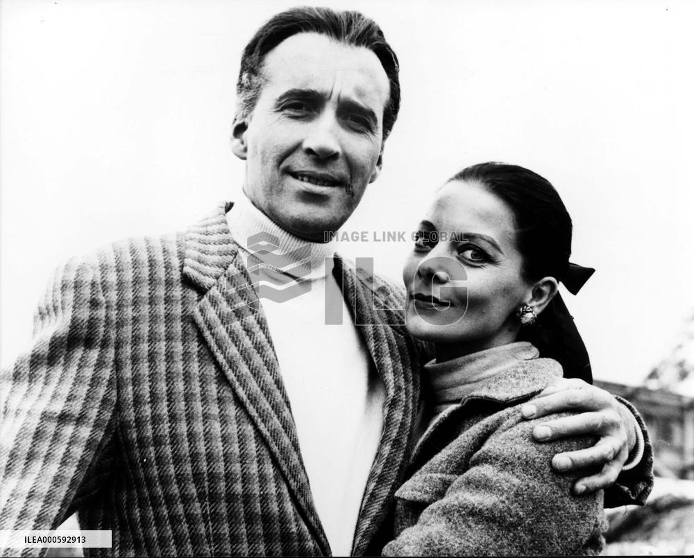 CHRISTOPHER &amp; GITTE LEE