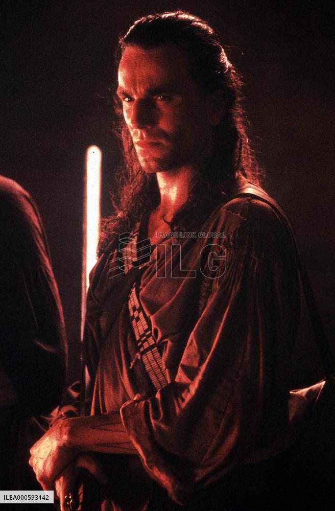 THE LAST OF THE MOHICANS Daniel Day Lewis