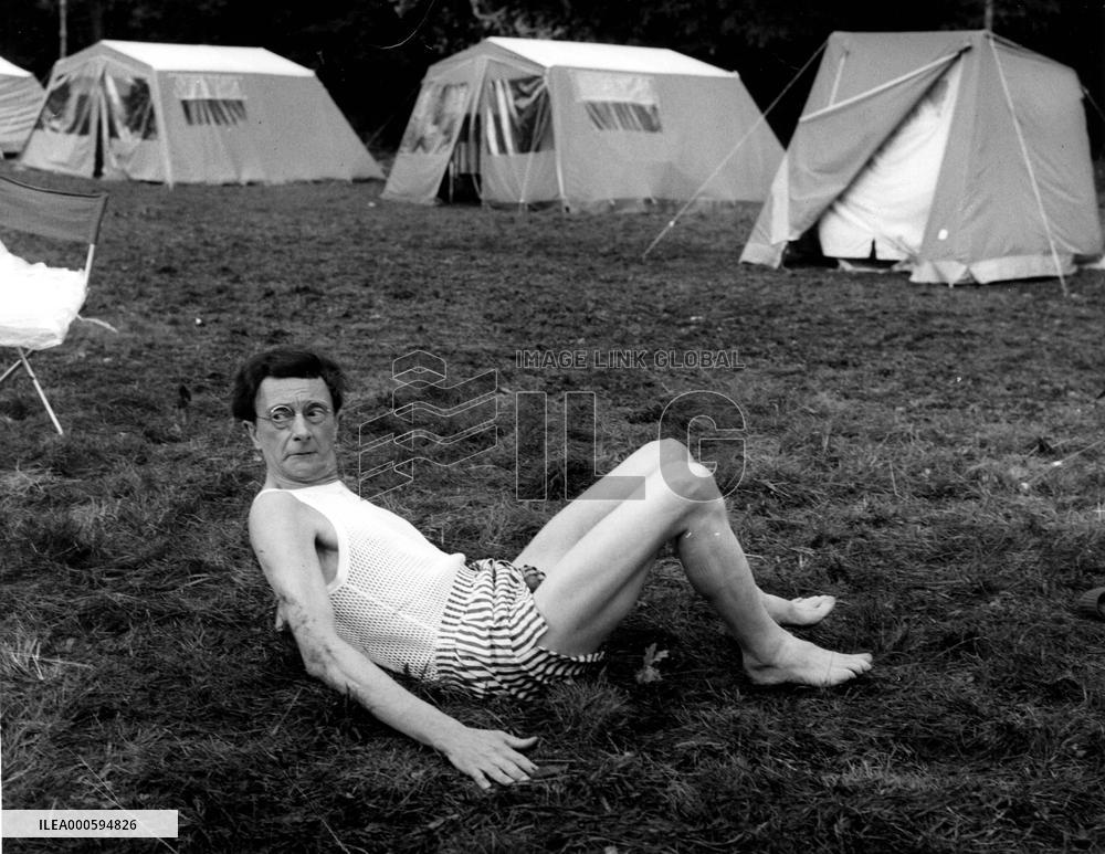 CARRY ON CAMPING