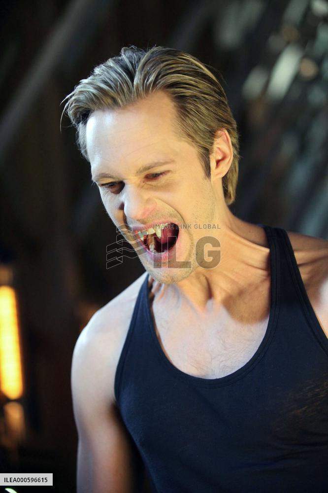 TRUE BLOOD