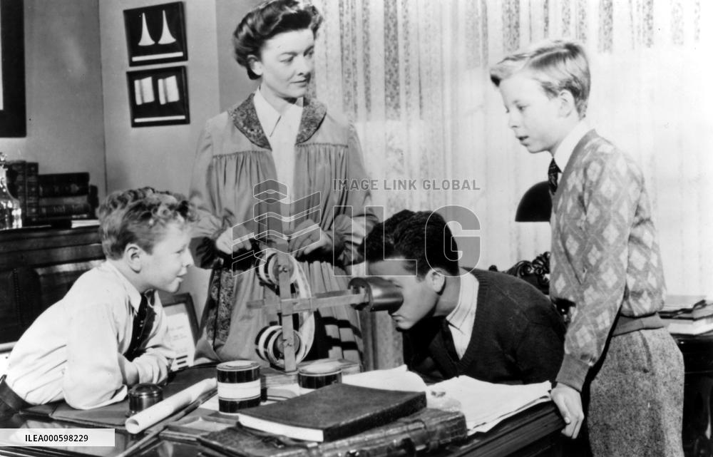 BELLES ON THEIR TOES