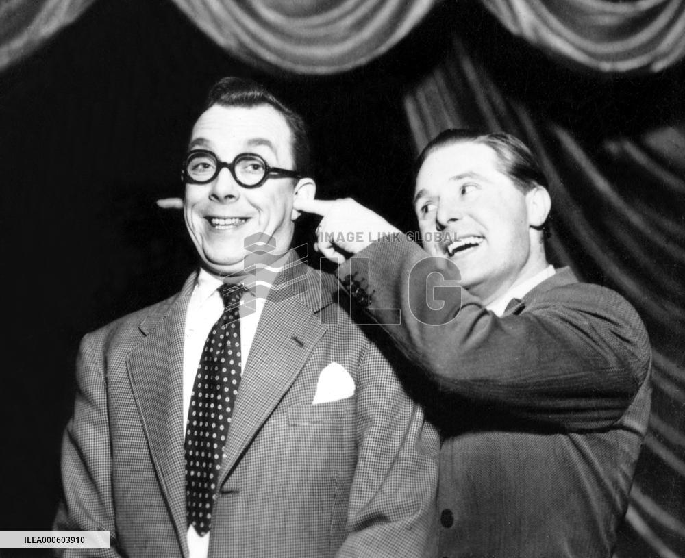MORECAMBE AND WISE ERNIE WISE