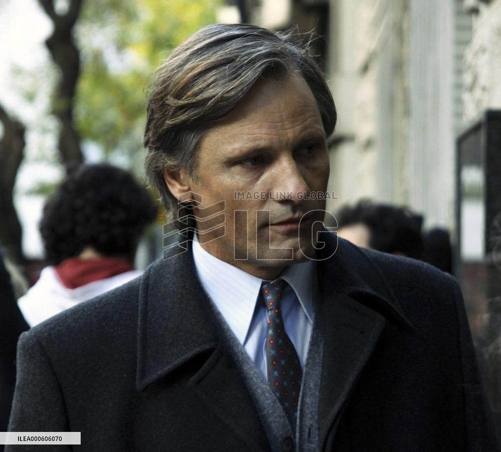 EVERYBODY HAS A PLAN