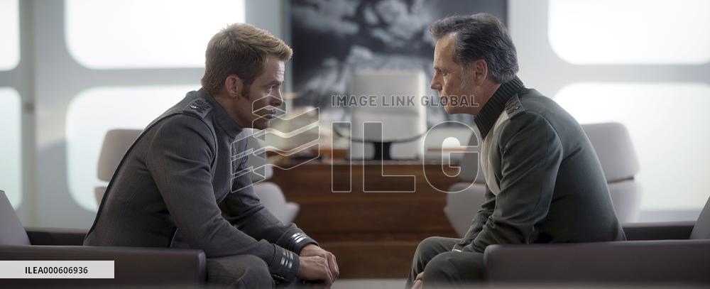 STAR TREK INTO DARKNESS