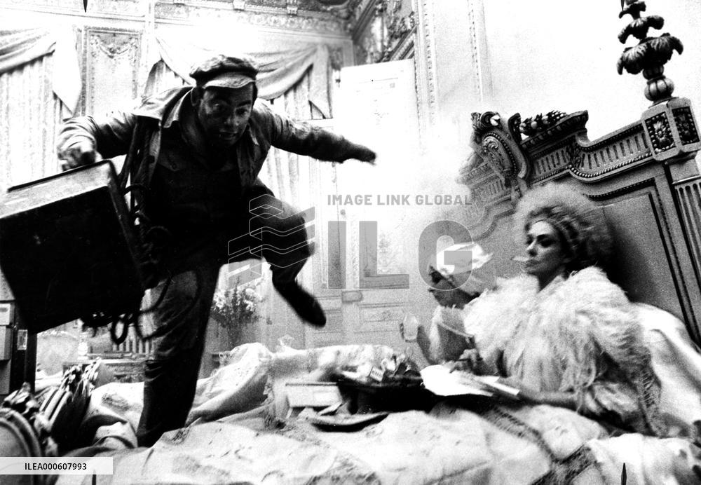 Who are you, Polly Maggoo?