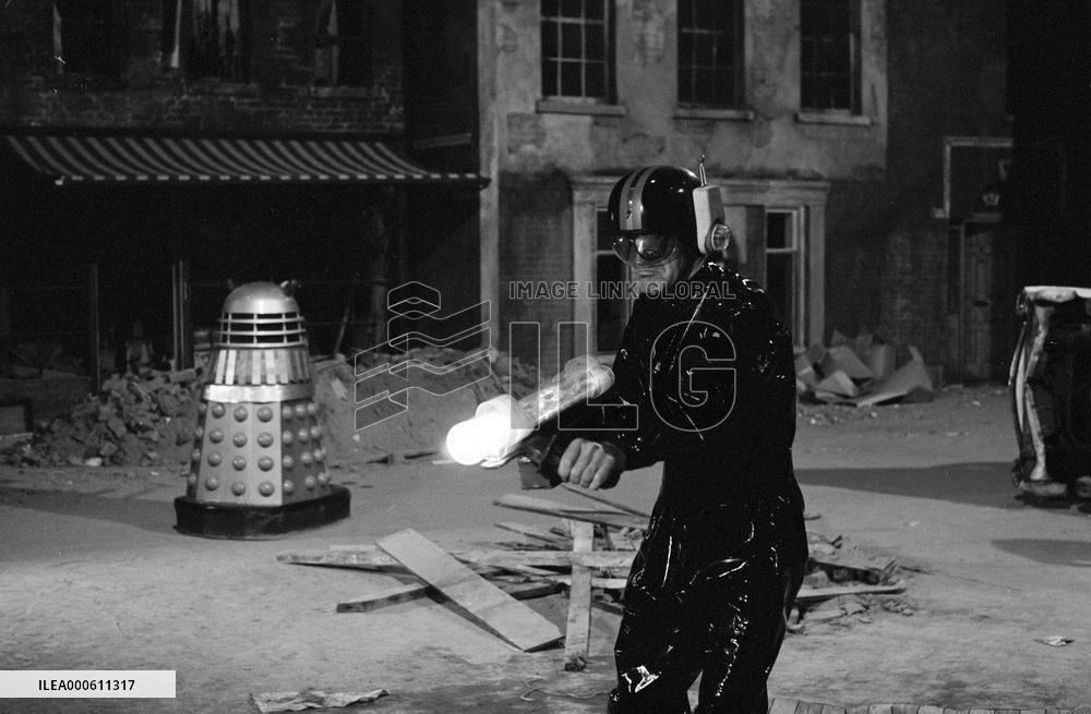 Daleks Invasion Earth 2150AD film (1966)