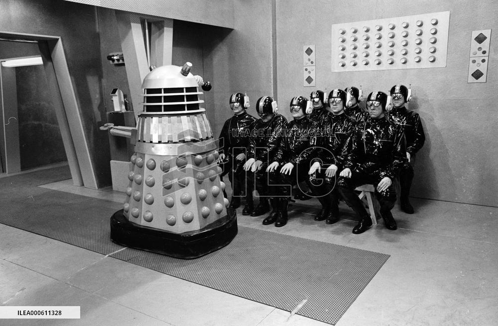 Daleks Invasion Earth 2150AD film (1966)
