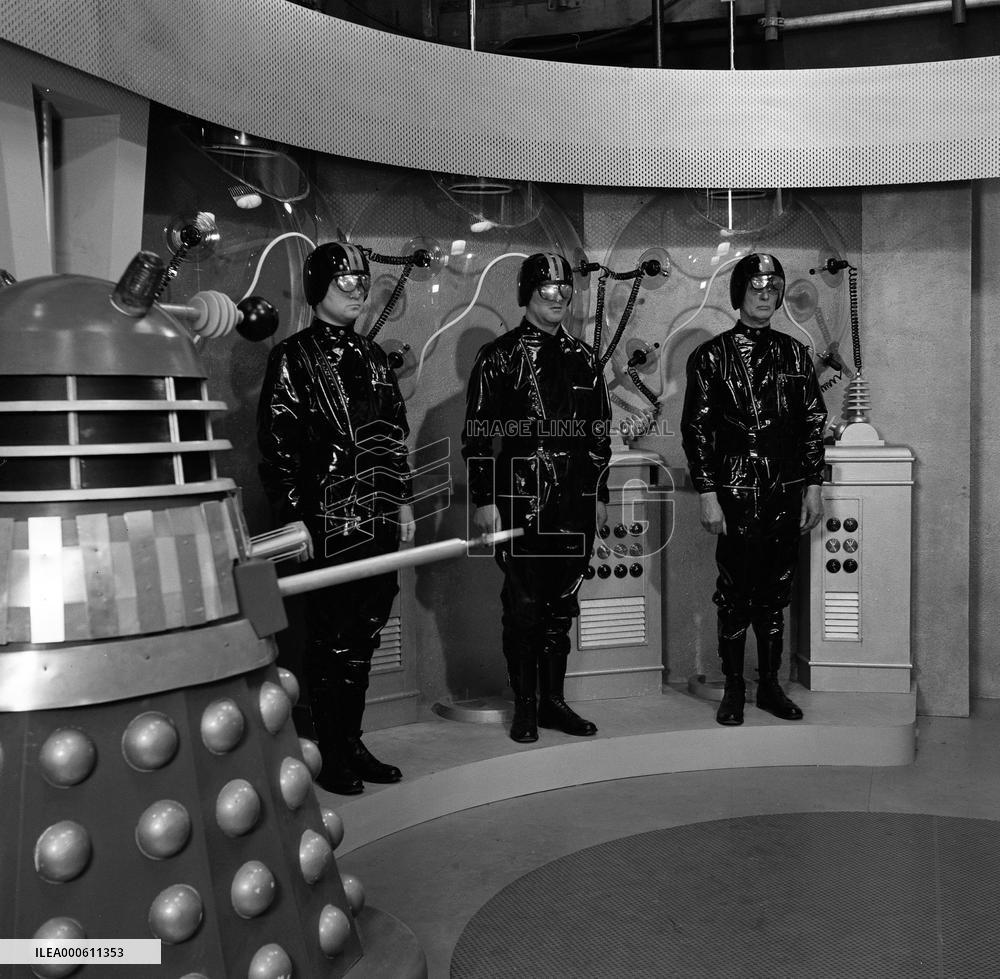 Daleks Invasion Earth 2150AD film (1966)