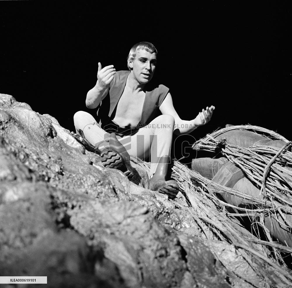 Dr. Who and the Daleks film (1966)