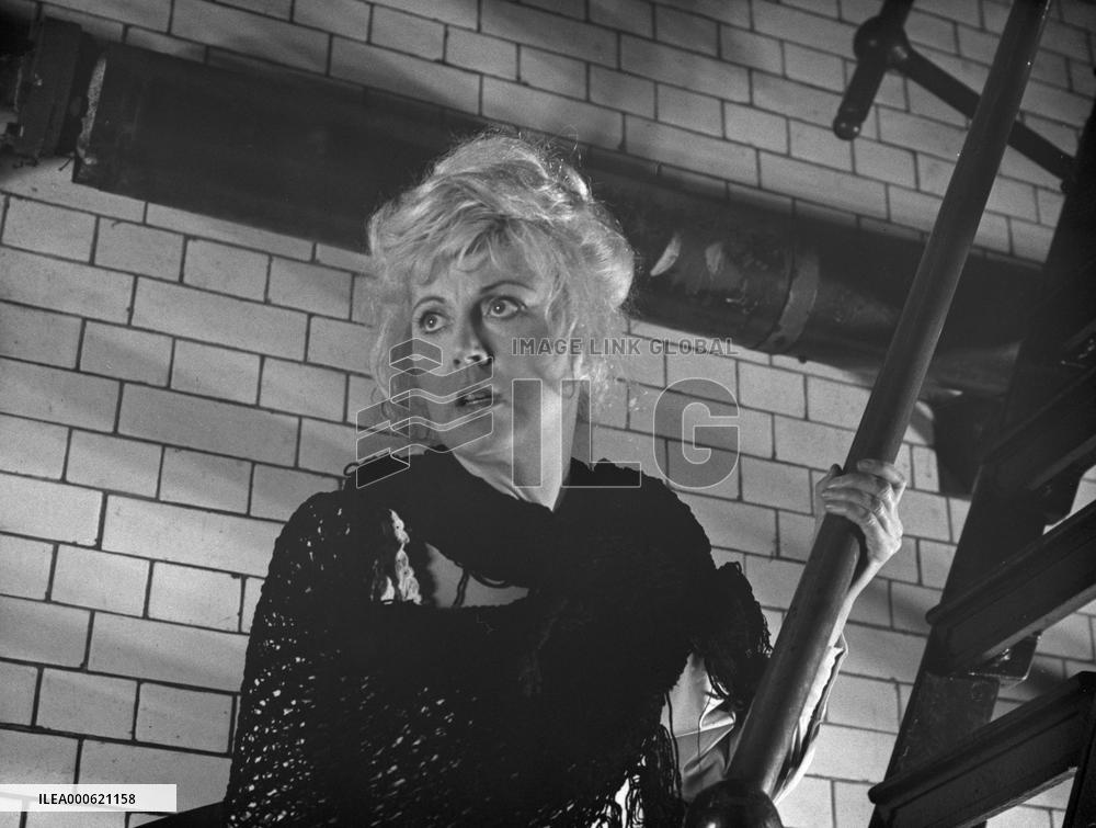I Monster (1971) Film