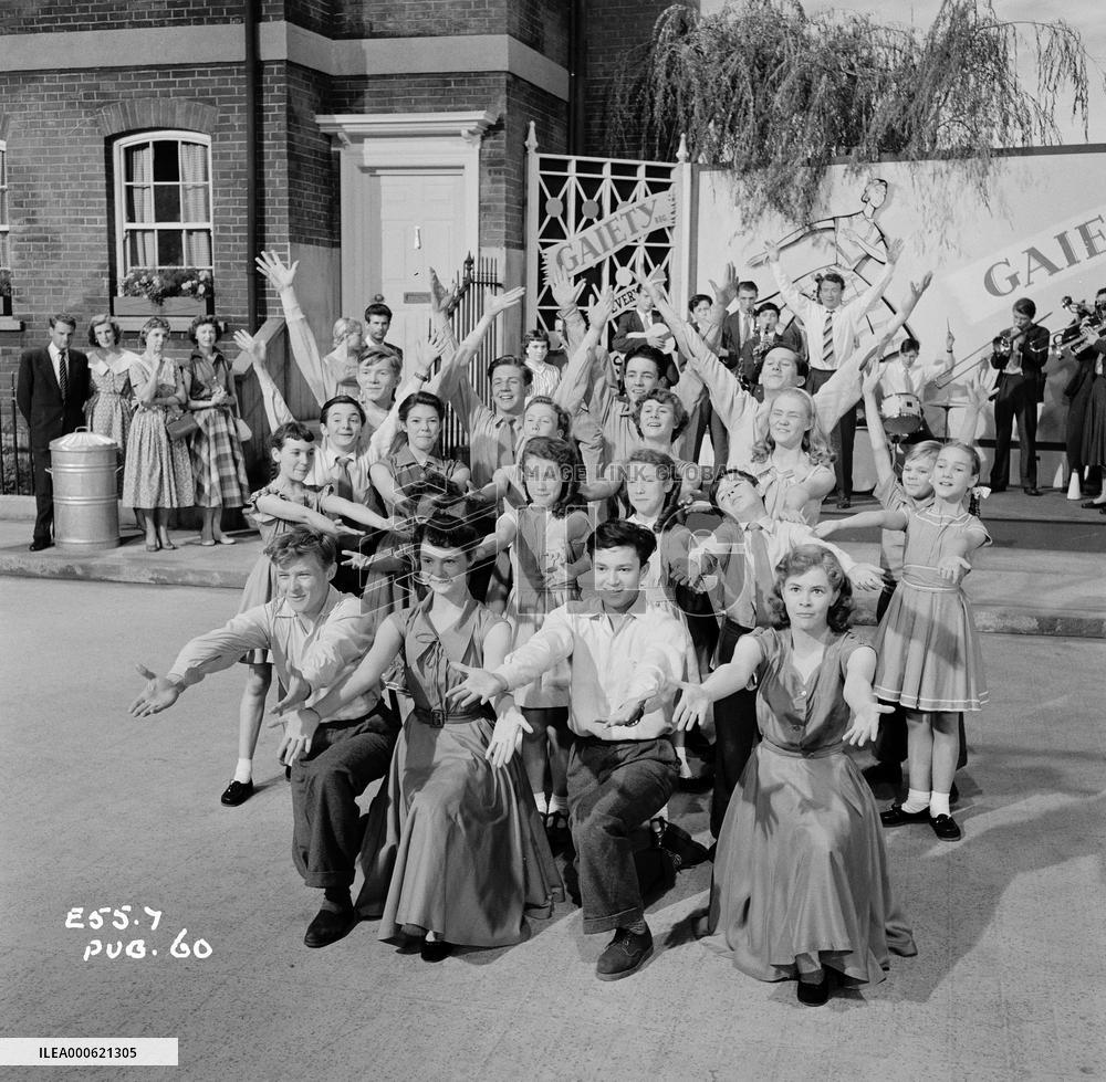 It's Great to be Young (1956) Film