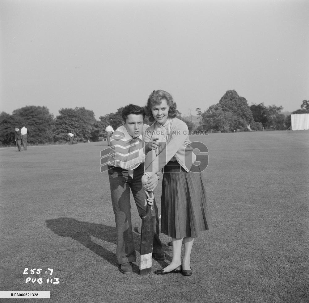 It's Great to be Young (1956) Film
