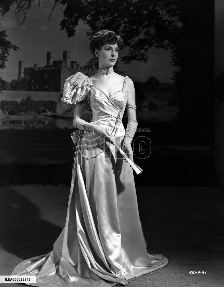 Valerie Hobson in Kind Hearts and Coronets (1949)