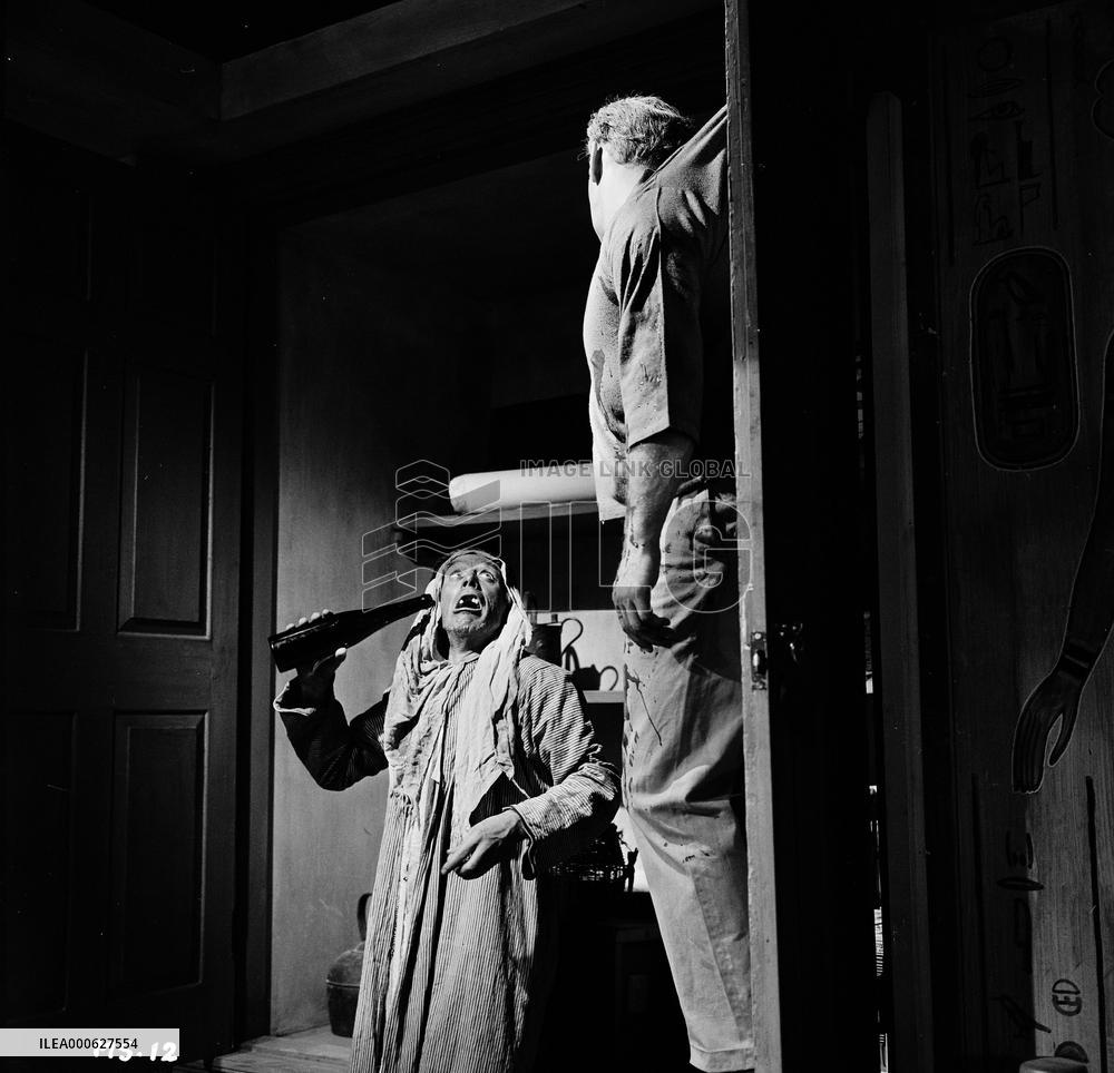 The Mummy's Shroud (1967) Film