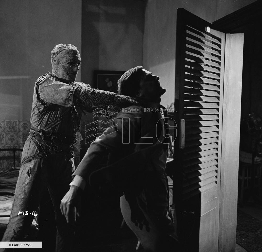 The Mummy's Shroud (1967) Film