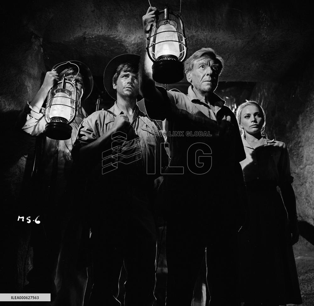 The Mummy's Shroud (1967) Film