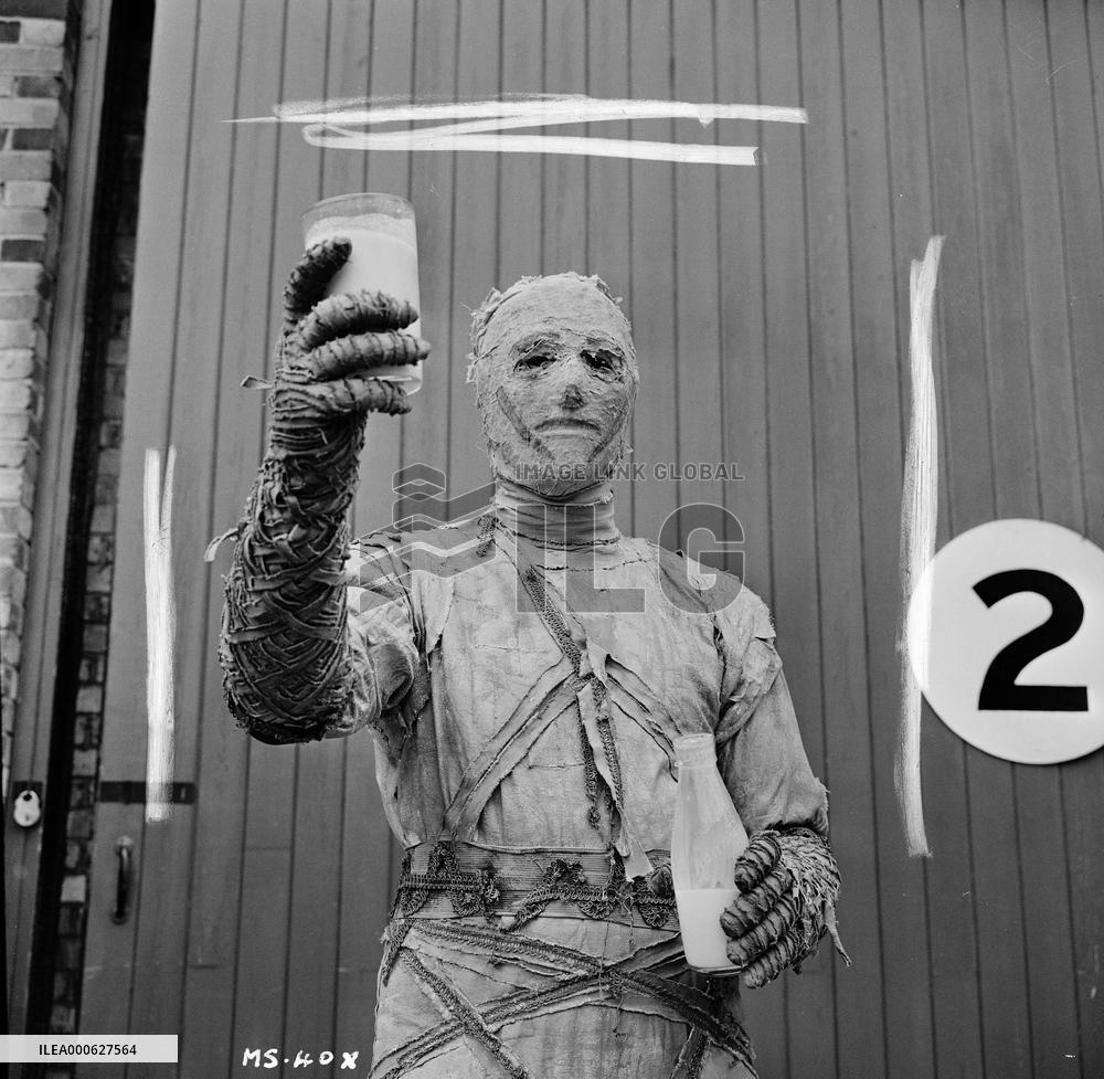 The Mummy's Shroud (1967) Film