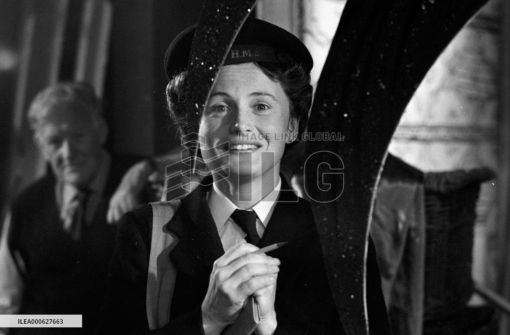 The Mirror Crack'd film (1980)