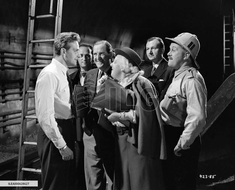 Passport to Pimlico film (1949)