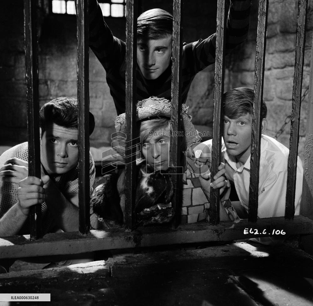 Summer Holiday (1963)