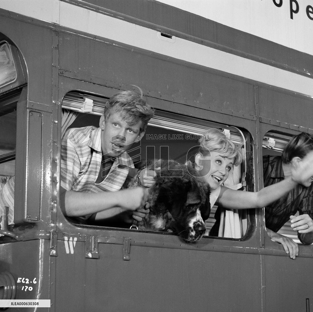 Summer Holiday (1963)